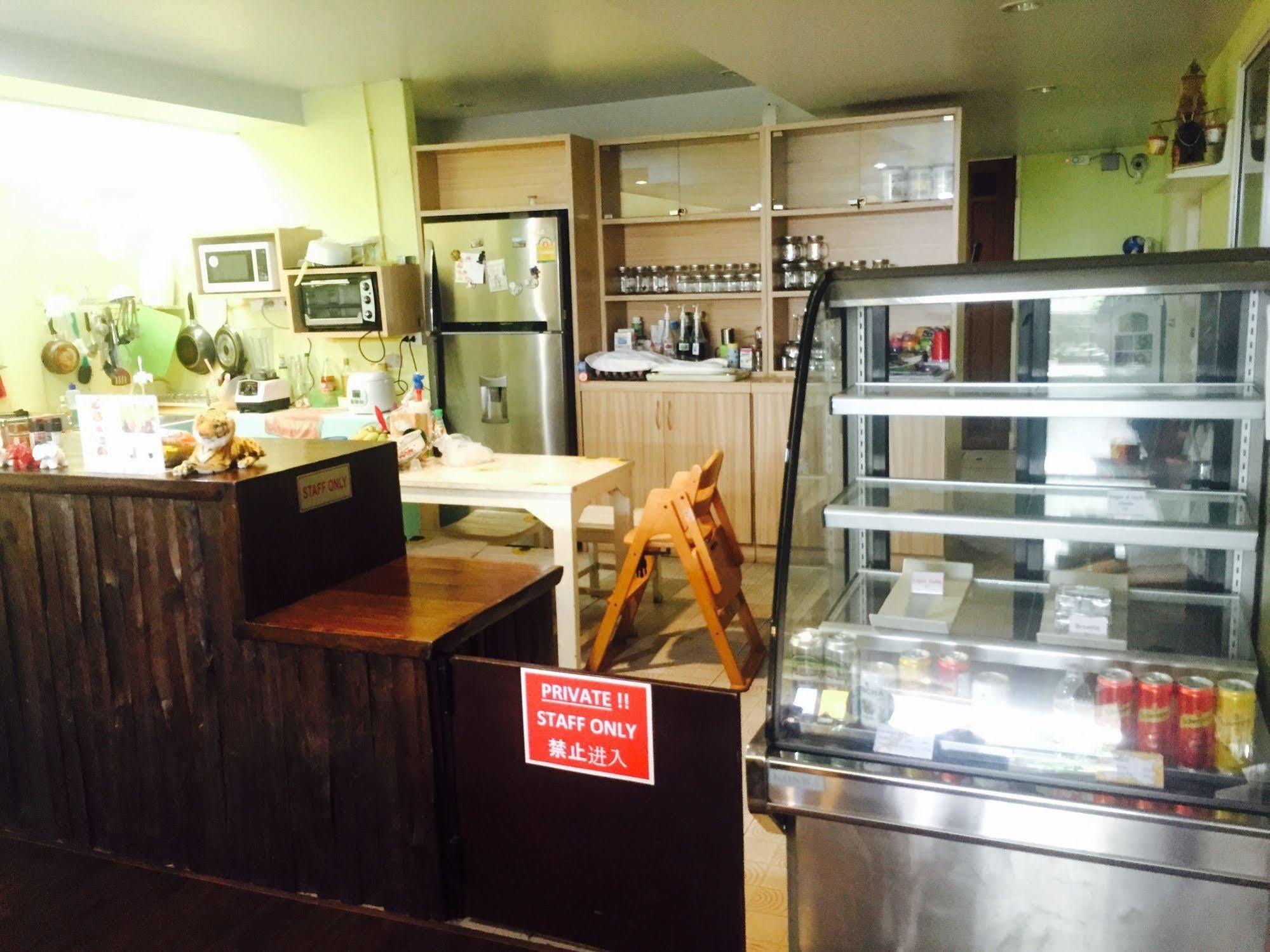 Dozy Lamoon House Hotel Chiang Mai Luaran gambar